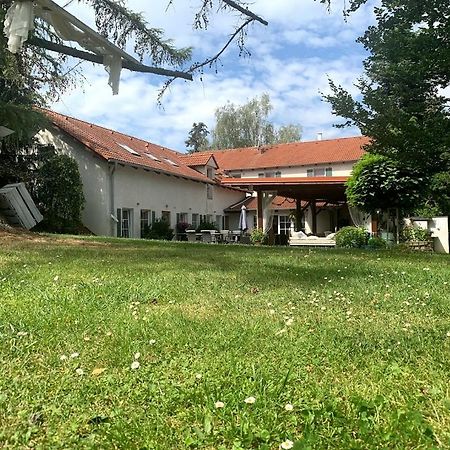 Alt Pension Прага Экстерьер фото