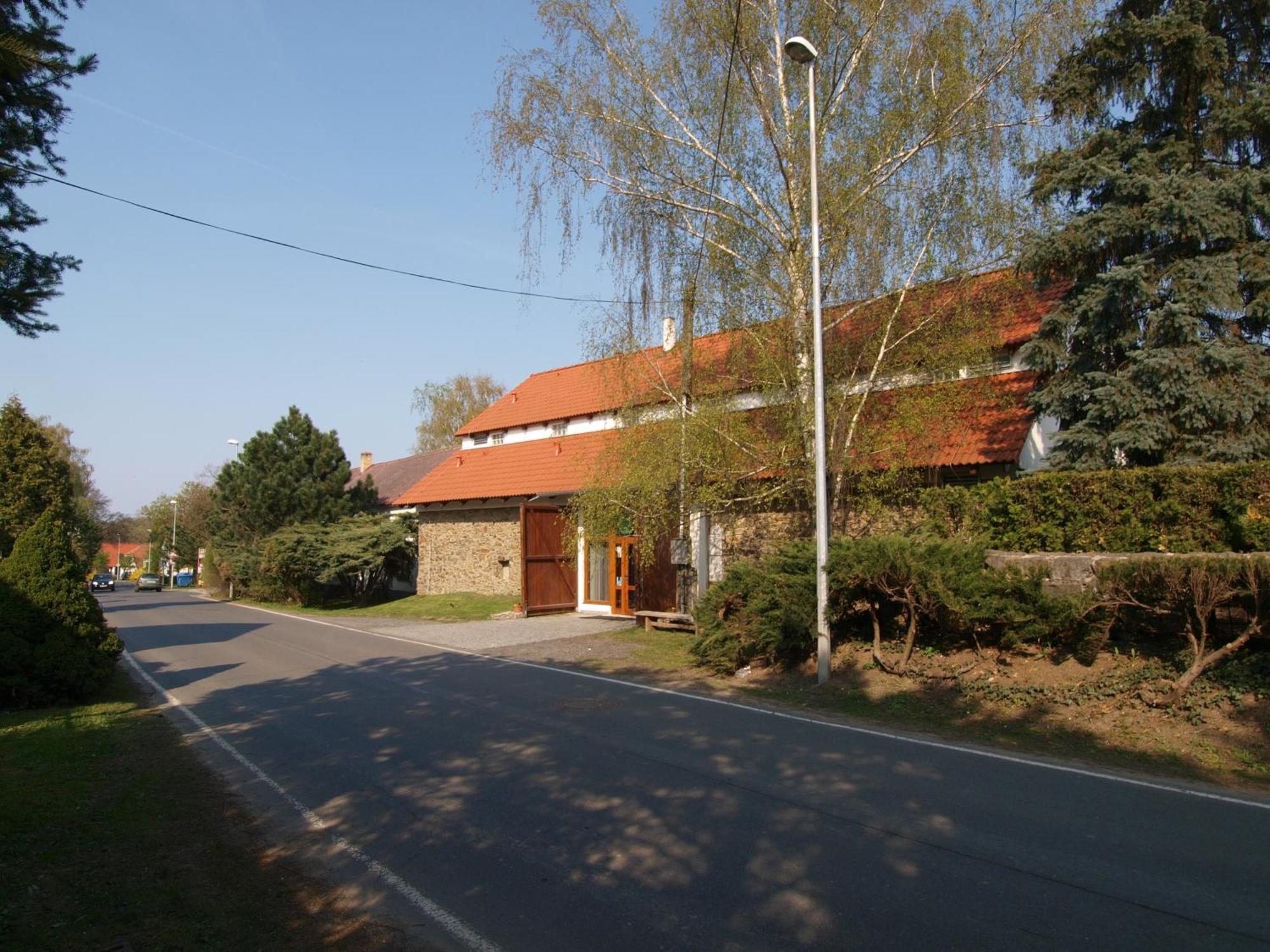 Alt Pension Прага Экстерьер фото