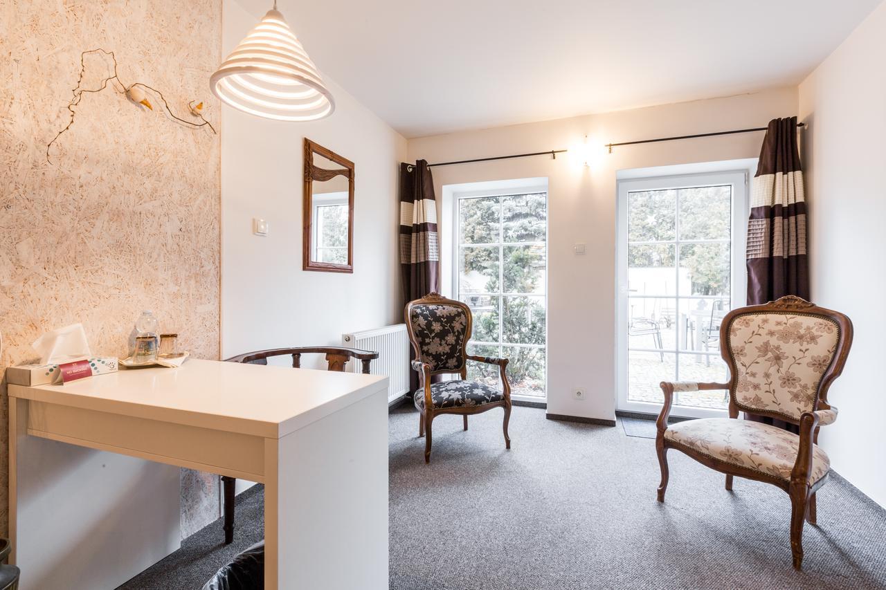 Alt Pension Прага Экстерьер фото